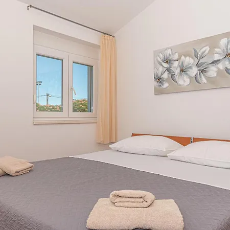 בית נופש Beautiful In With Kitchen