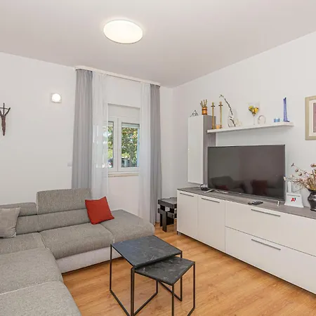 Feriehus Beautiful In With Kitchen Kaocine