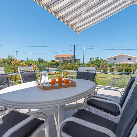 Beautiful In With Kitchen Feriehus *