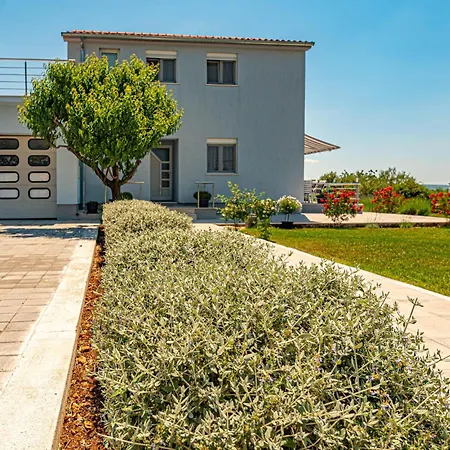 Feriehus Beautiful In With Kitchen *