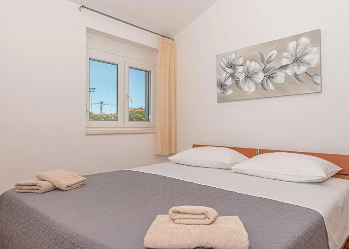 Vakantiehuis Beautiful In With Kitchen