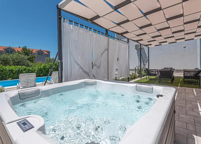 Beautiful In With Kitchen בית נופש