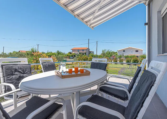 Beautiful In With Kitchen Vakantiehuis *