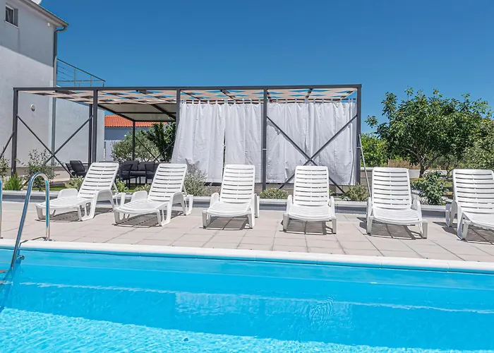 Vakantiehuis Beautiful In With Kitchen *